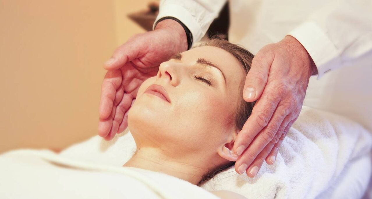 Gesichtskonturmassage zur Verjüngung